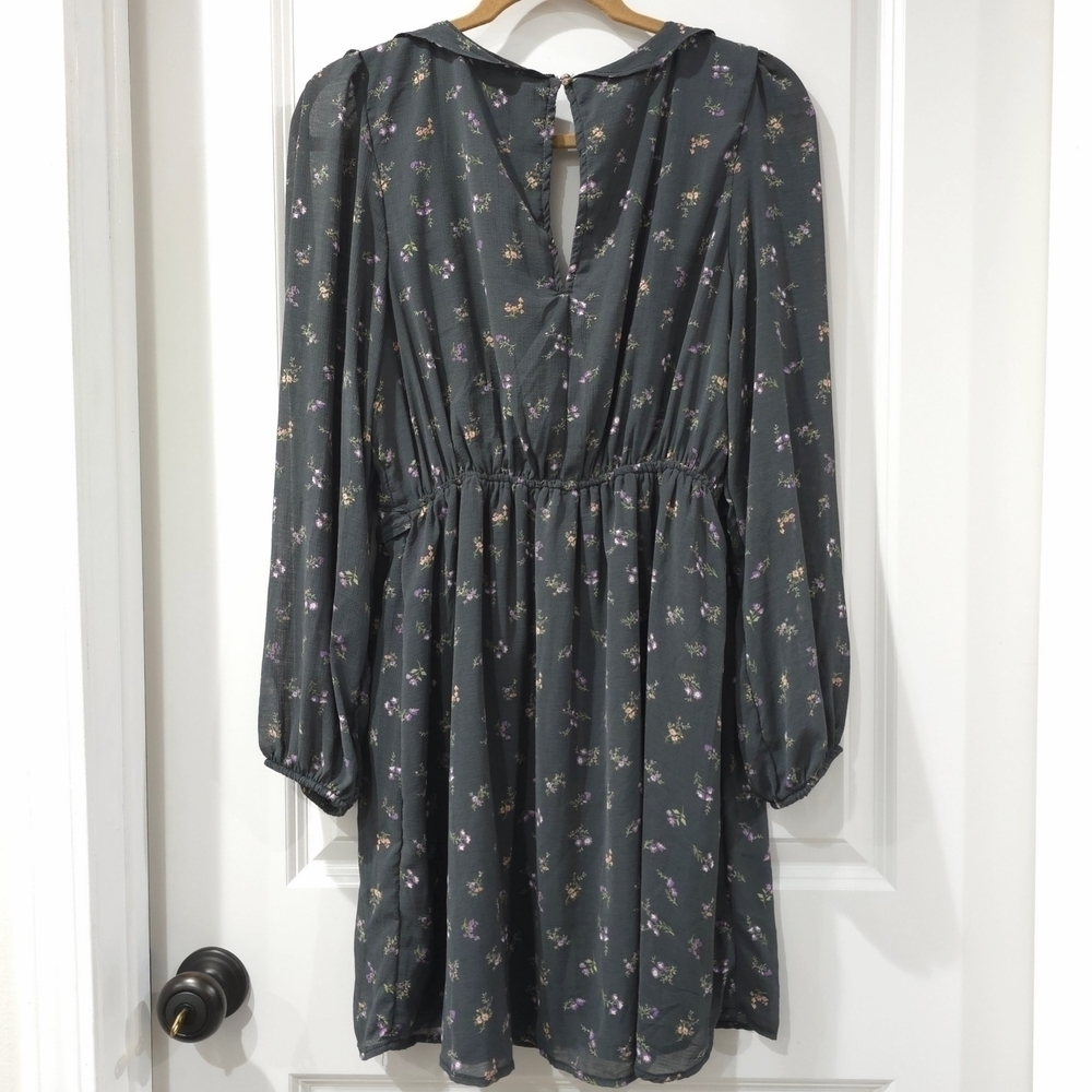 AMERICAN EAGLE Floral Mini Dress Vneck Ruffle Collar Gray Purple Cottage Core L - Picture 9 of 16
